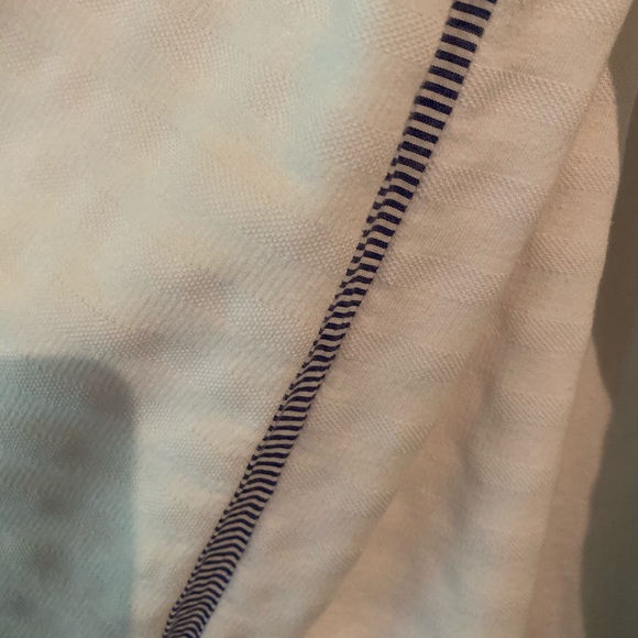 Top - Picture 4 of 6